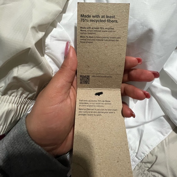 Nike White & Cream Sweatpants - Picture 3 of 5